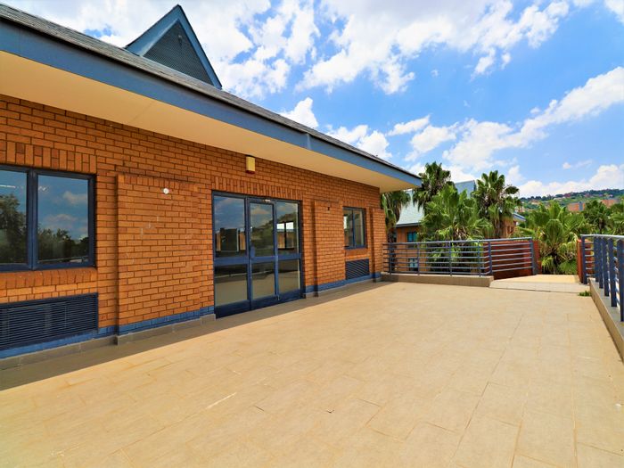 Office to Rent in Constantia Kloof: Generous allowances, backup power, and prime location.