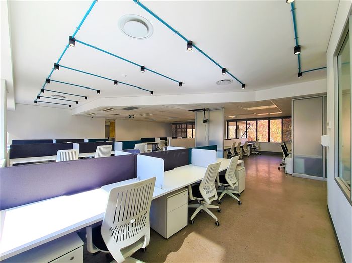 To Rent: Office in Constantia Kloof with flexible layout, security, and amenities.