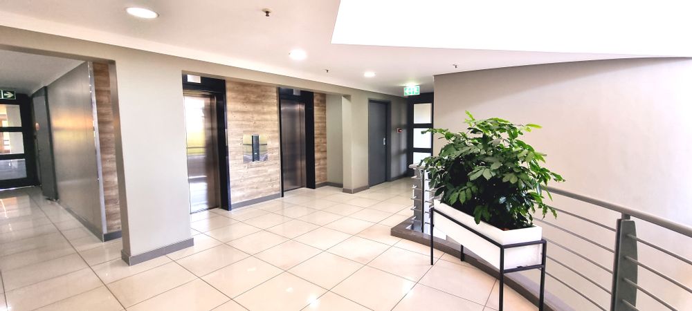 The Woodlands-Woodmead-Building 12 (19)