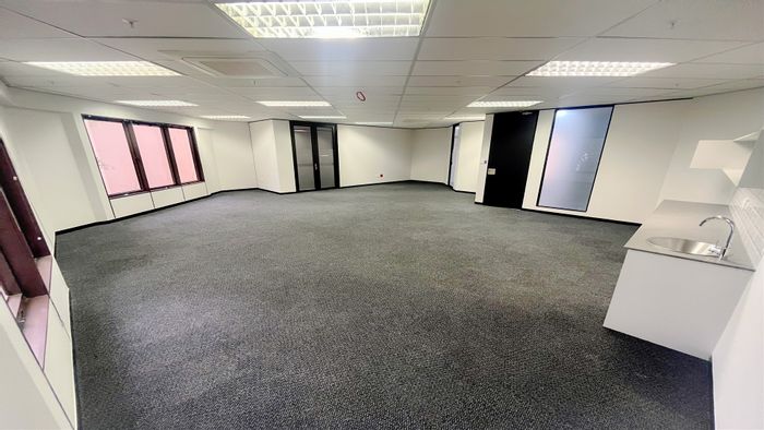 Prime office space to rent in Parktown, 125m² with flexible options.