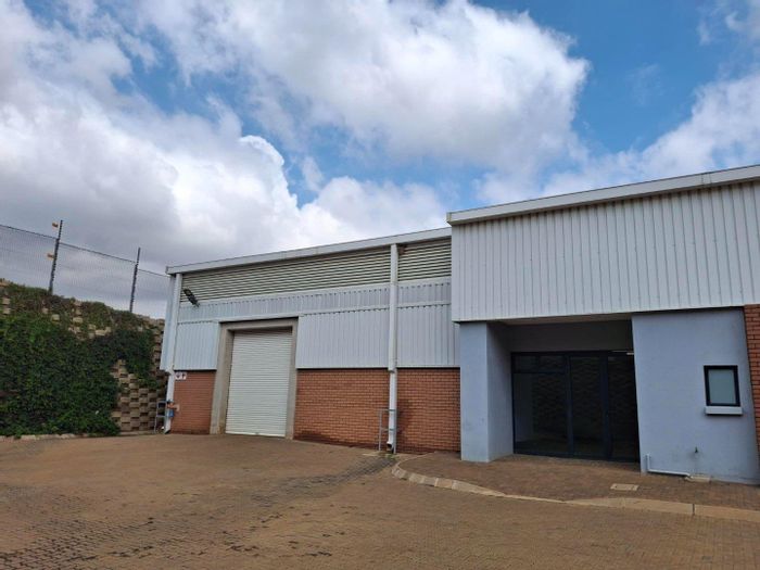 Industrial Property To Rent in Sterkfontein AH: 669 sqm with flexible lease terms.
