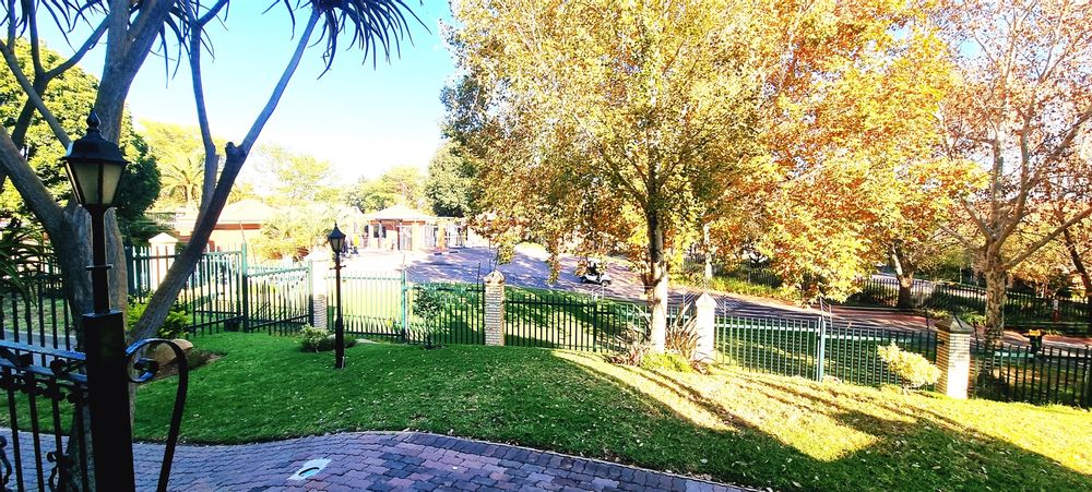 150 Kelvin Drive-Woodmead-Gallo Manor-Worldsview 1932m² (10)