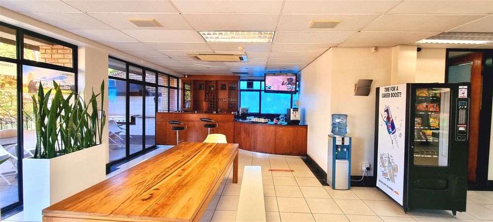 150 Kelvin Drive-Woodmead-Gallo Manor-Worldsview 1932m² (6)