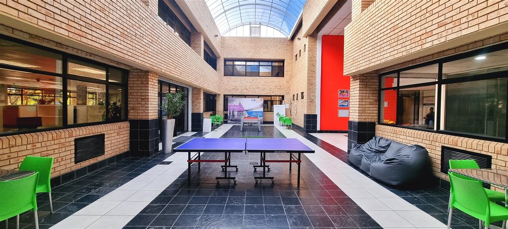 150 Kelvin Drive-Woodmead-Gallo Manor-Worldsview 1932m² (4)