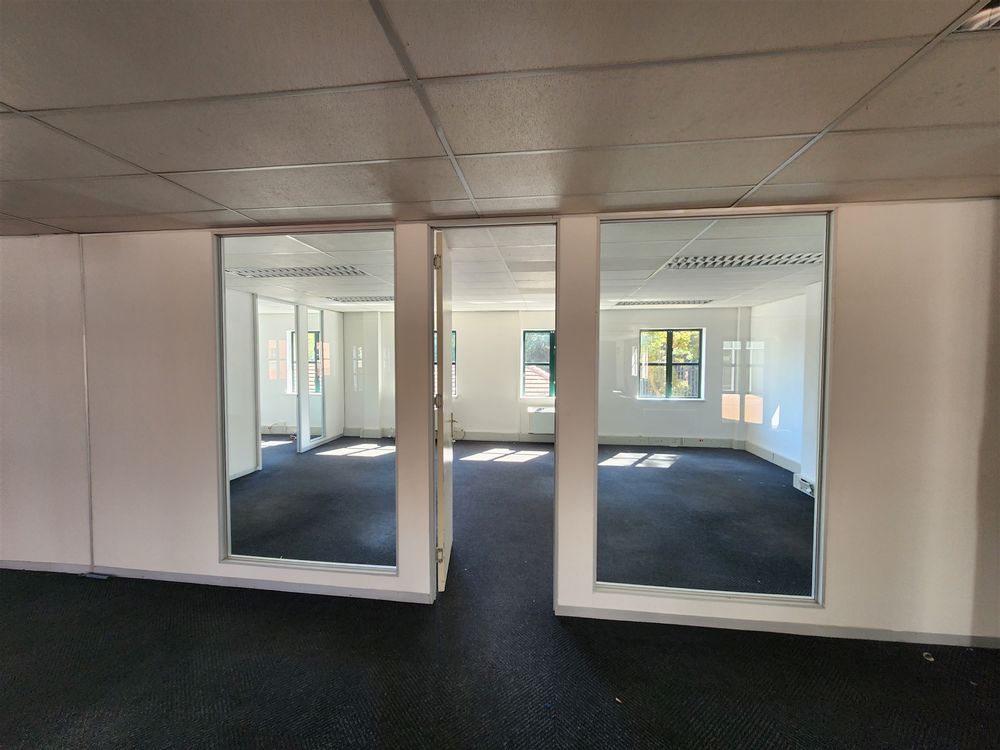 Hyde Park Manor-HydePark-Building 2 Office (2)