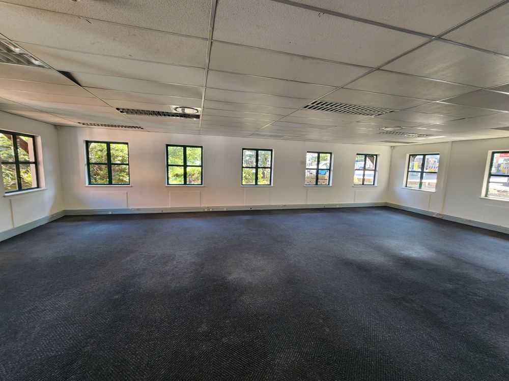 Hyde Park Manor-HydePark-Building 2 Office (6)