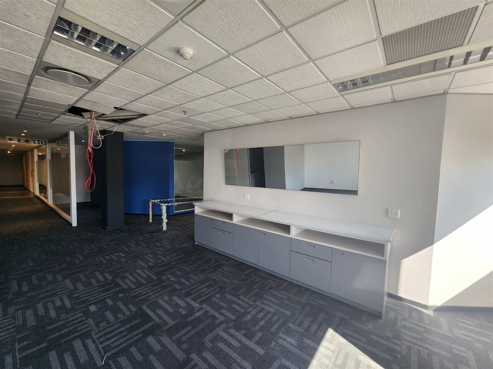 The Mall Offices, Rosebank 4th Fl 6