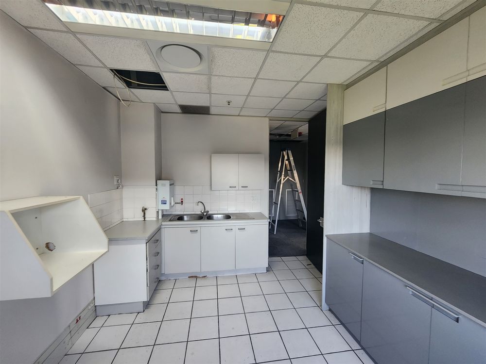 The Mall Offices, Rosebank 4th Fl 5