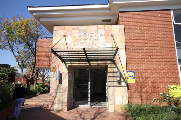Bryanston Office To Rent: Existing fitout, backup power, security, and parking available.