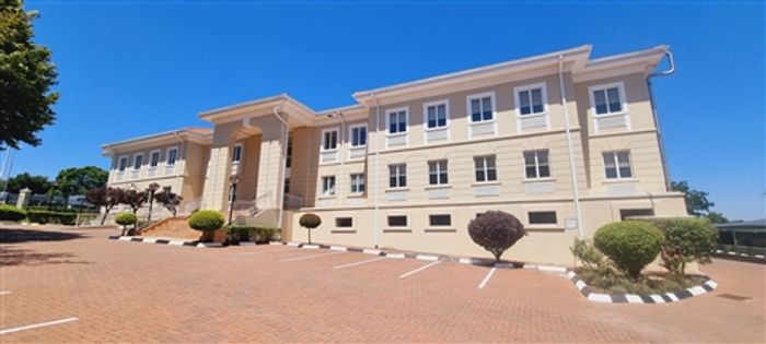Bryanston Office To Rent: Open plan space, boardrooms, canteen, backup generator.