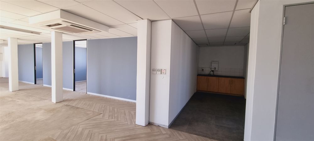 359 Rivonia Boulevard-Edenburg (10)