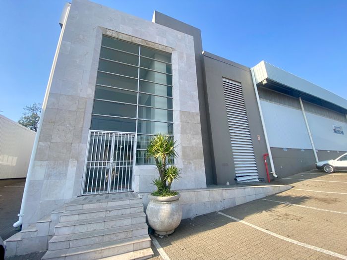 To Rent: Office in Halfway House with fibre internet and truck access.