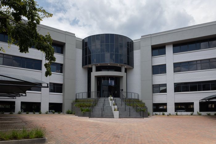 Office To Rent in Sunninghill: Fitted spaces, boardroom, communal patio, backup power.