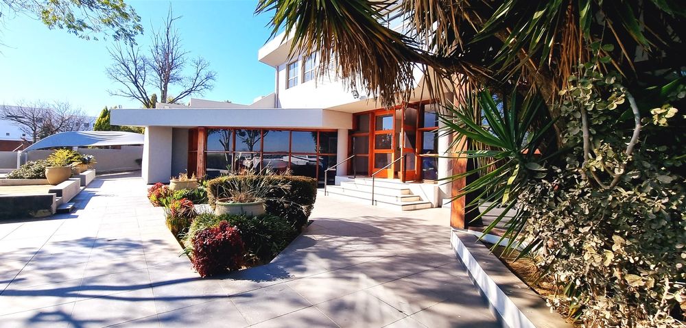 2969 Winnie Mandela Drive-Bryanston-Standalone (16)