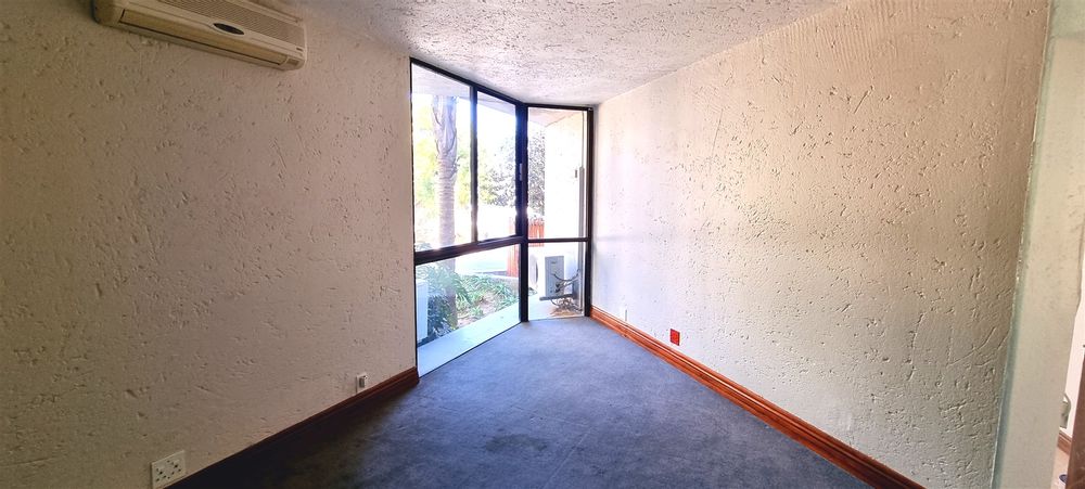 2969 Winnie Mandela Drive-Bryanston-Standalone (15)