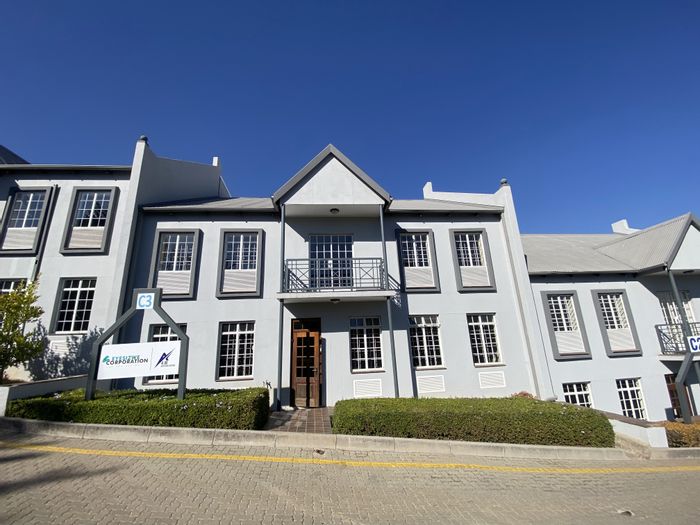 Industrial property in Halfway House to rent with flexible space and easy access.