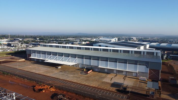 Industrial facility to rent in Louwlardia with ample space and security features.