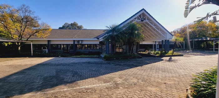 To Rent: Office in Woodmead with kitchen, backup power, security, and gardens.