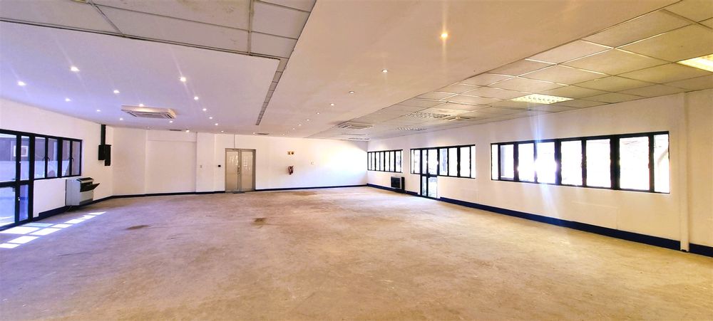 21 Saddle Drive-Woodmead-Grd fl 726m² (6)