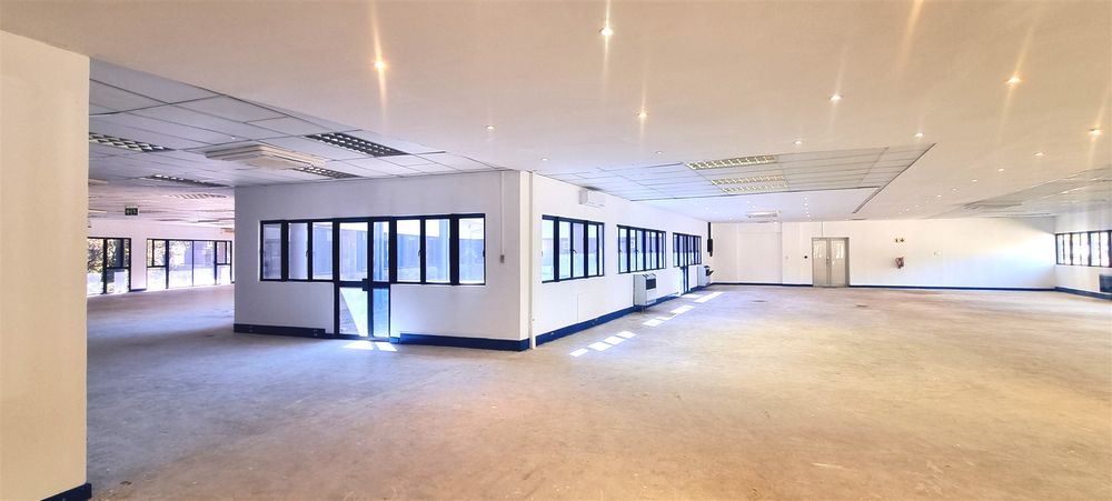 21 Saddle Drive-Woodmead-Grd fl 726m² (5)