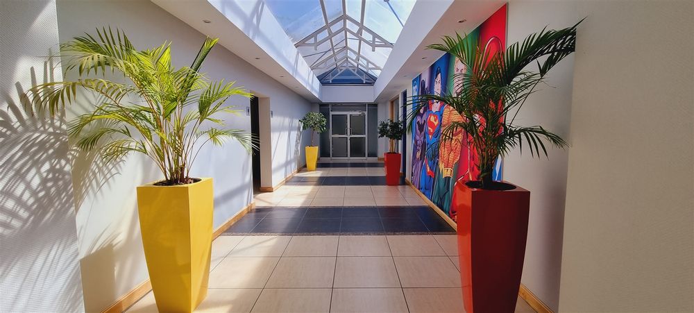 21 Saddle Drive-Woodmead-Grd fl 726m² (2)