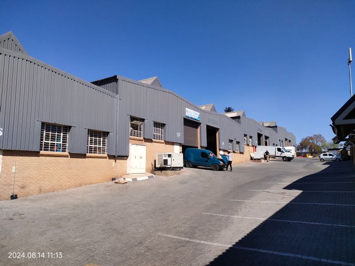 Industrial mini warehouse in Kya Sands with secure access and ample power. To Rent.