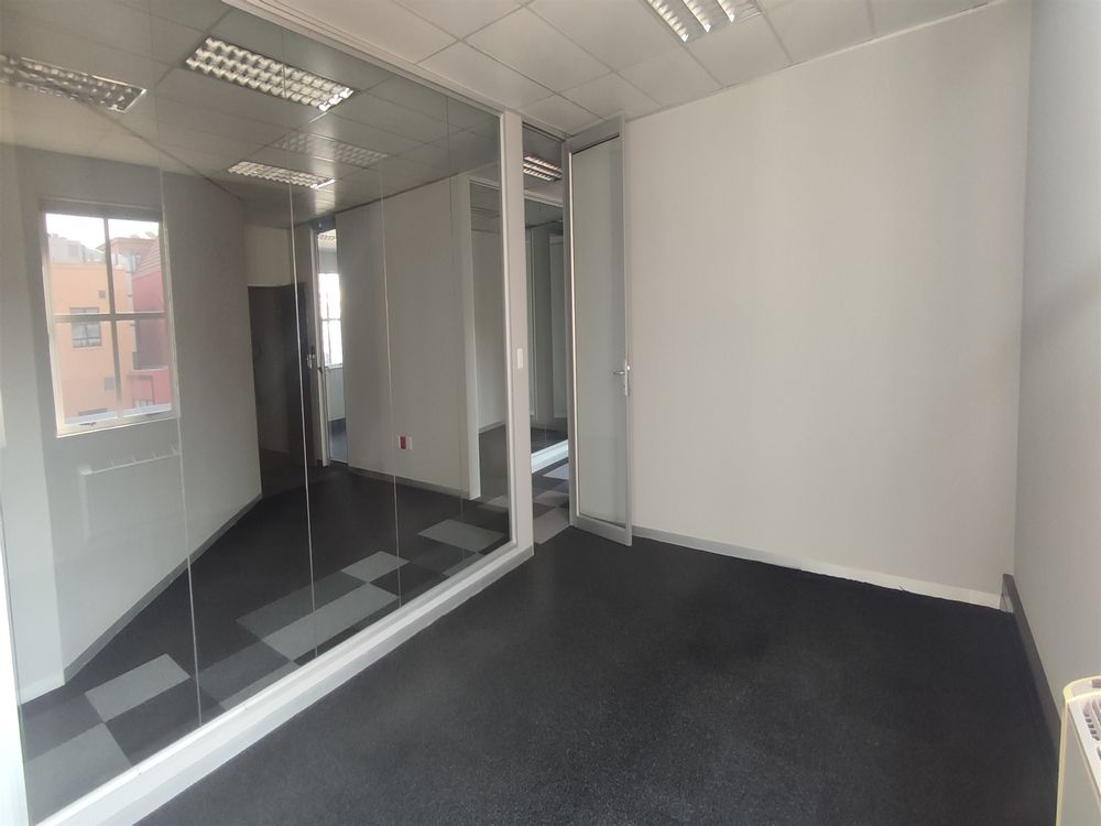 23 Fricker Road, Illovo 1st Floor Office 1