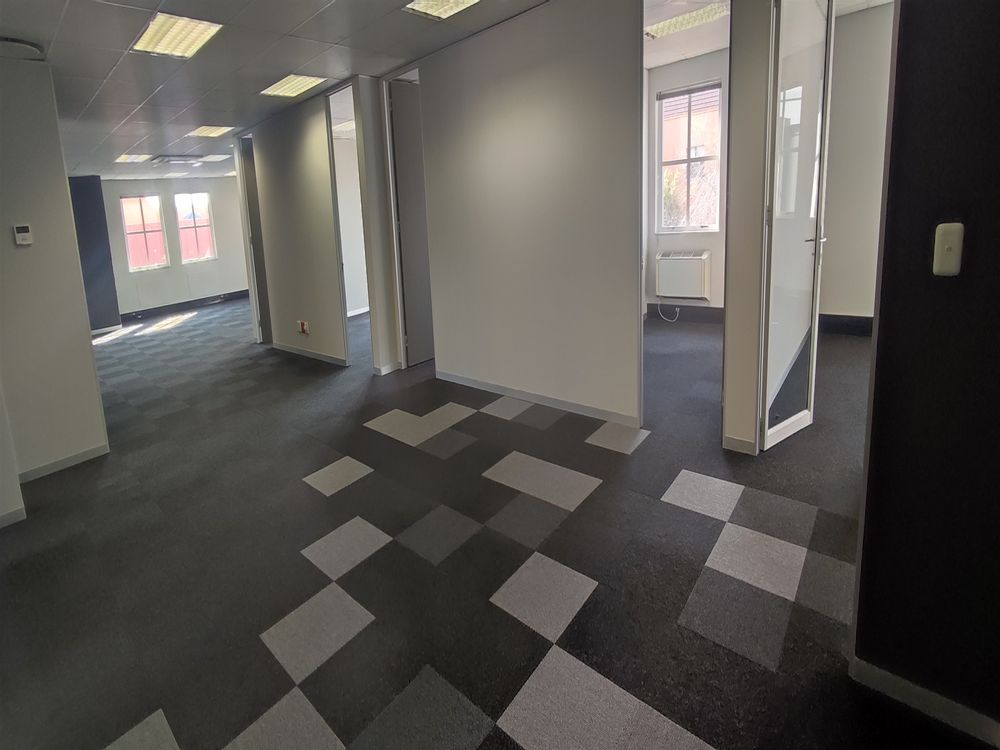 23 Fricker Road, Illovo 1st Floor Office 4