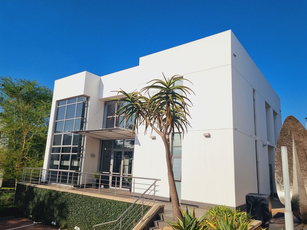 68 on Hobart-Bryanston-Standalone 518m² (1)