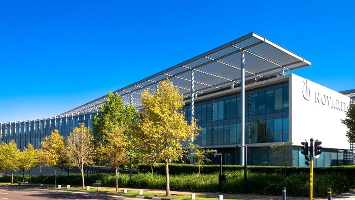 Prime office space to rent in Waterfall, 800m² with tenant installation allowance.