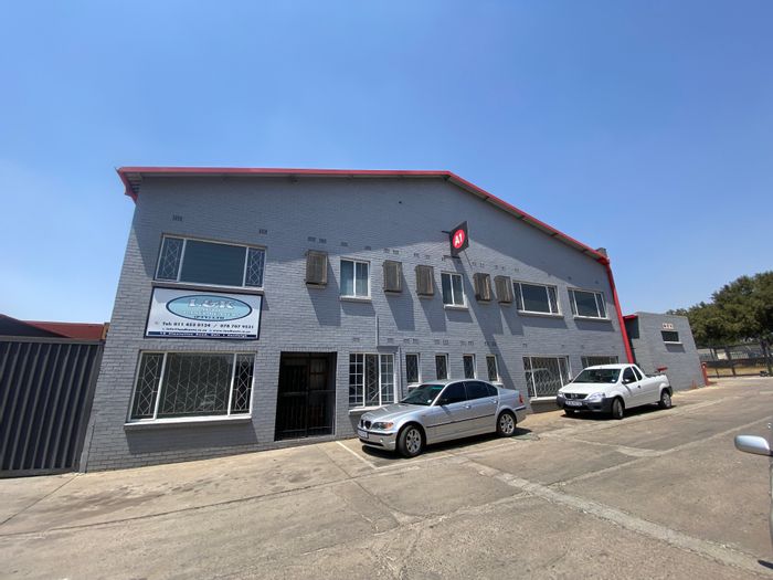 Industrial unit to rent in Edendale, featuring high power supply and secure access.