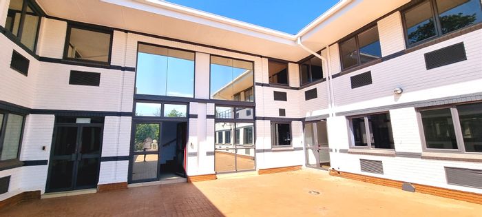 Edenburg Office To Rent: Spacious layout, patios, backup generators, near transport.