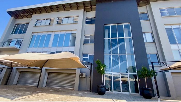 Kyalami Office To Rent: Fitted space with 24-hour security, parking, and amenities.
