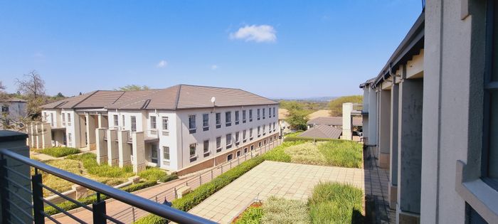 Bryanston Office To Rent: Open plan, kitchen, patio, backup water, tenant allowance.