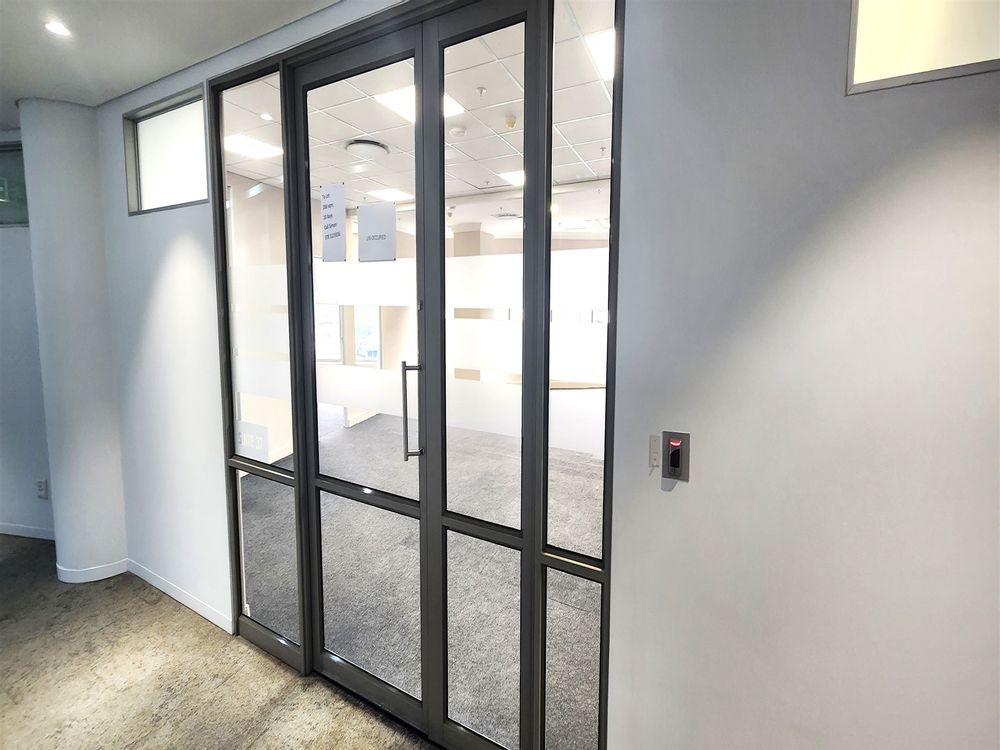 Katherine and West unit37 5th Fl I