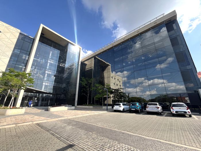 Office to Rent in Menlyn: Flexible layout, prime location, close to amenities.