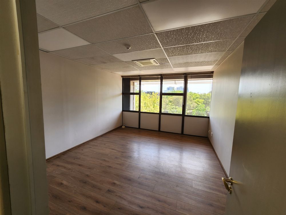 Advocates Chambers, Sandton - 4th Fl Office 4