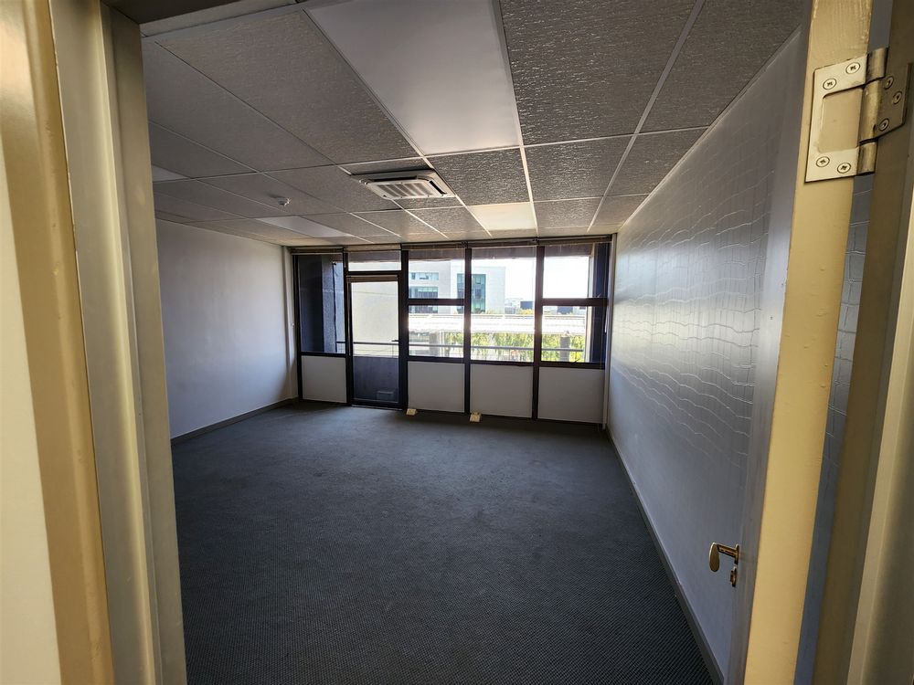 Advocates Chambers, Sandton - 4th Fl Office 1