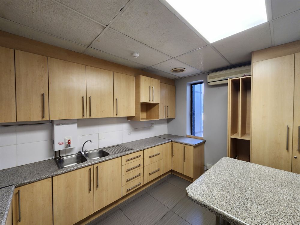 Advocates Chambers, Sandton - 4th Fl Kitchen