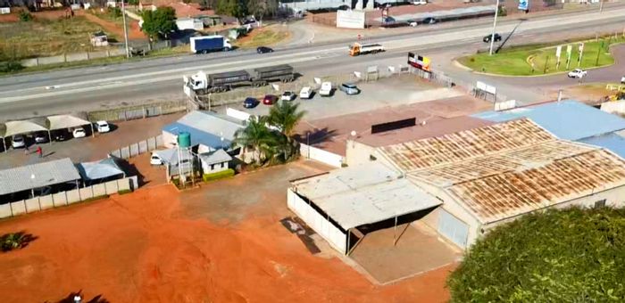 For Sale: Waterkloof AH Small Holding with income-generating retail and residential spaces.