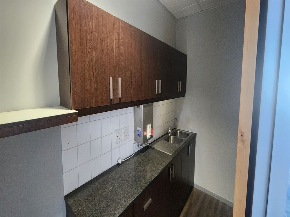 138 West Street-Sandown-Sandton 4th Floor 6