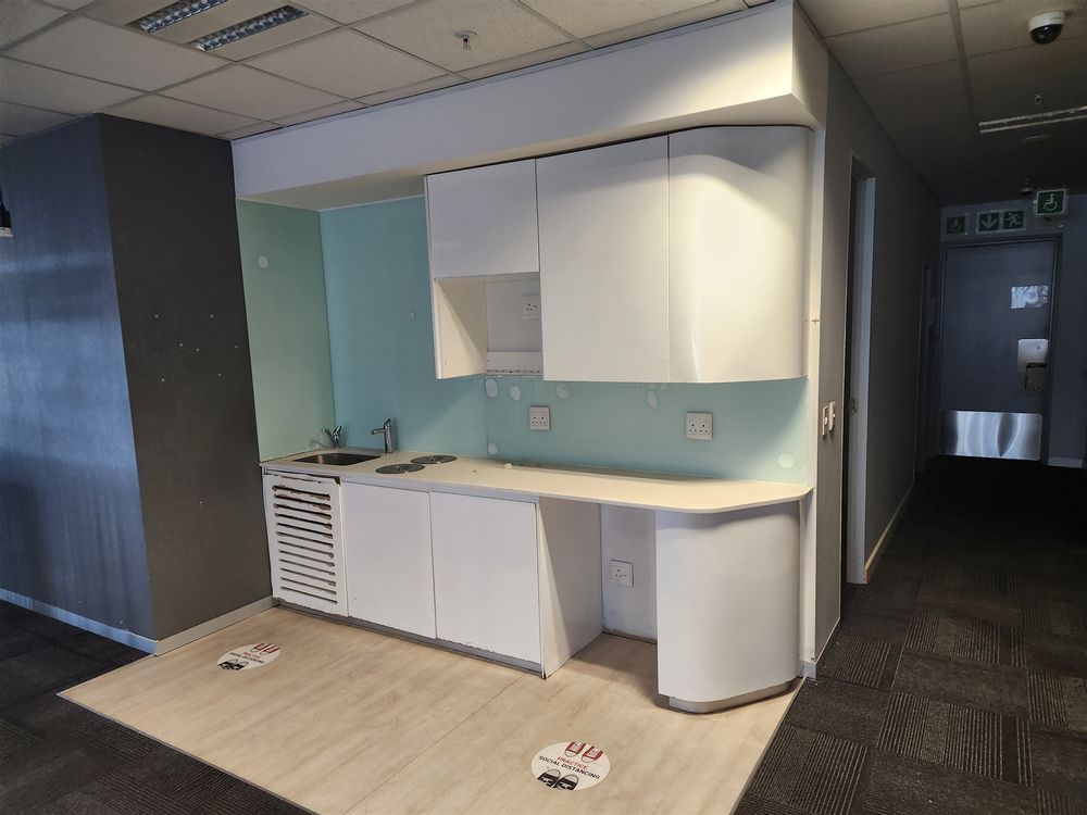 102 Rivonia Road Sandton 2nd Floor 899.3m² Kitchen