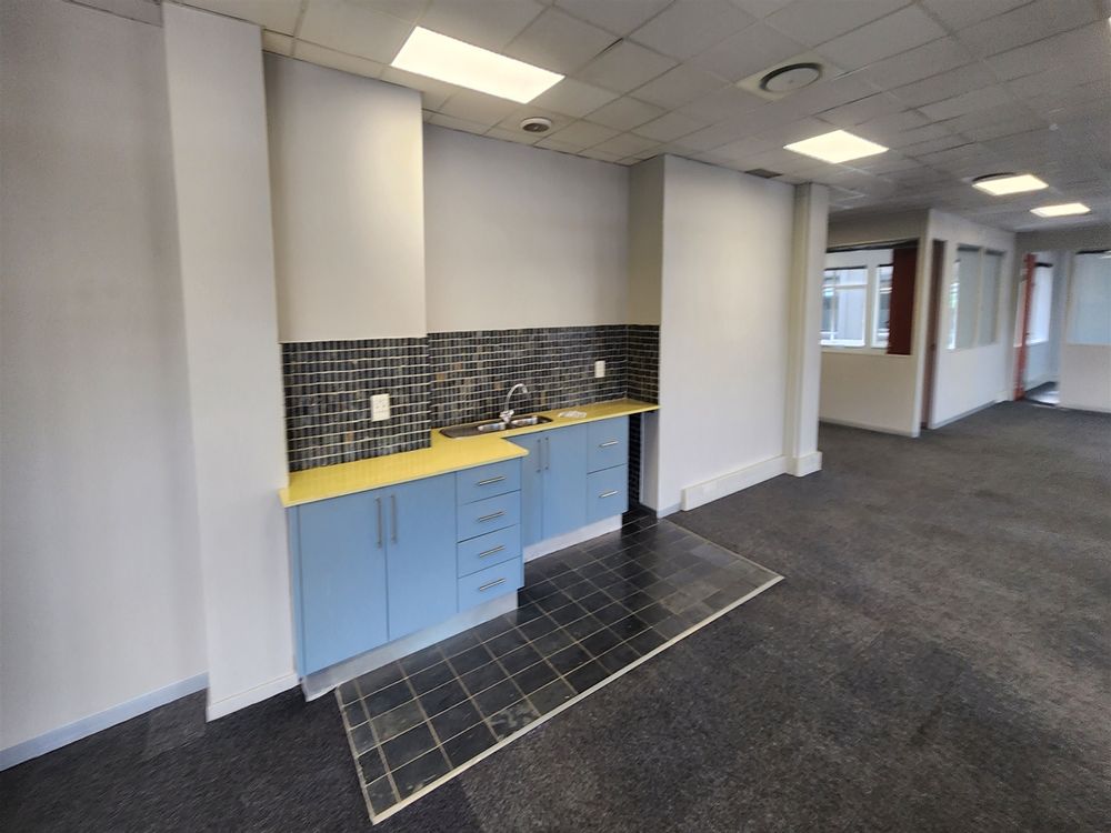 Sandown Mews-Sandton - West Building 3rd Floor 325.2m² Kitchen area