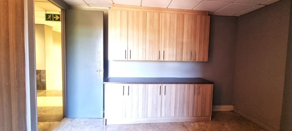 The Woodlands-Woodmead-Building 14 (6)