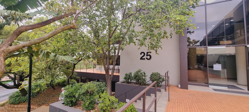 The Woodlands-Woodmead-Building 25 (2)