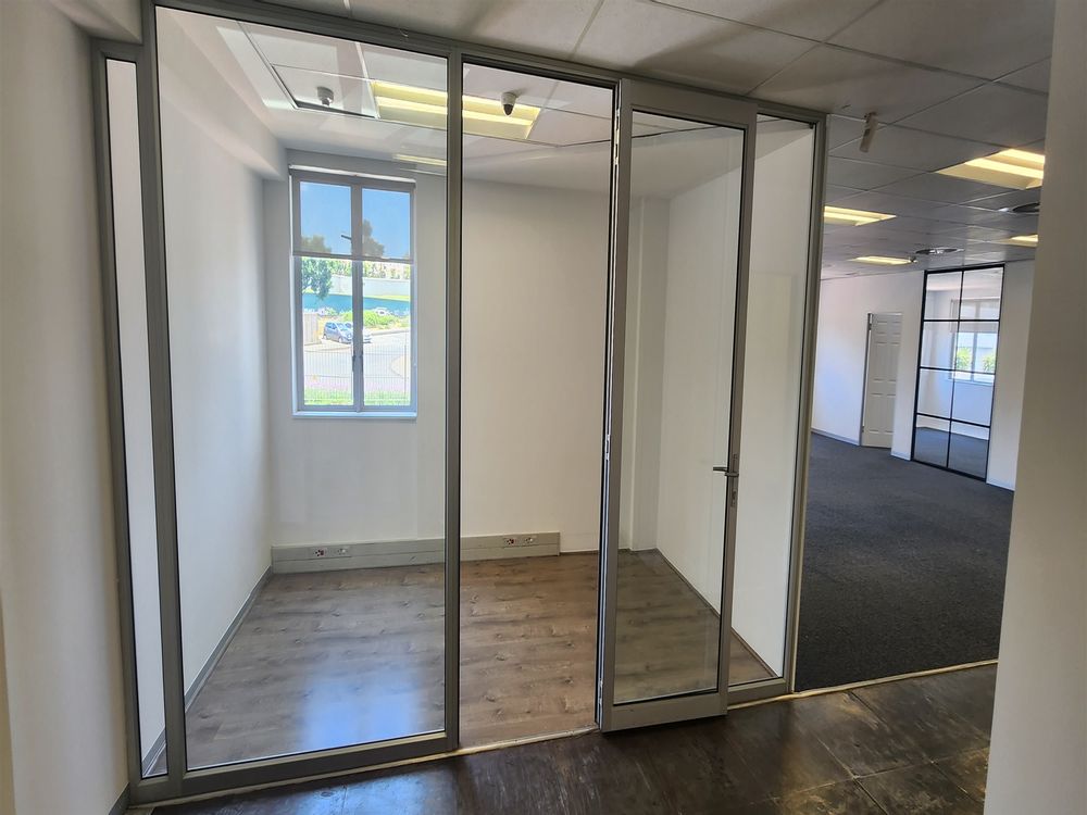 Sandhurst Office Park - Sandton - Block C 1st Fl 1396m² (1)