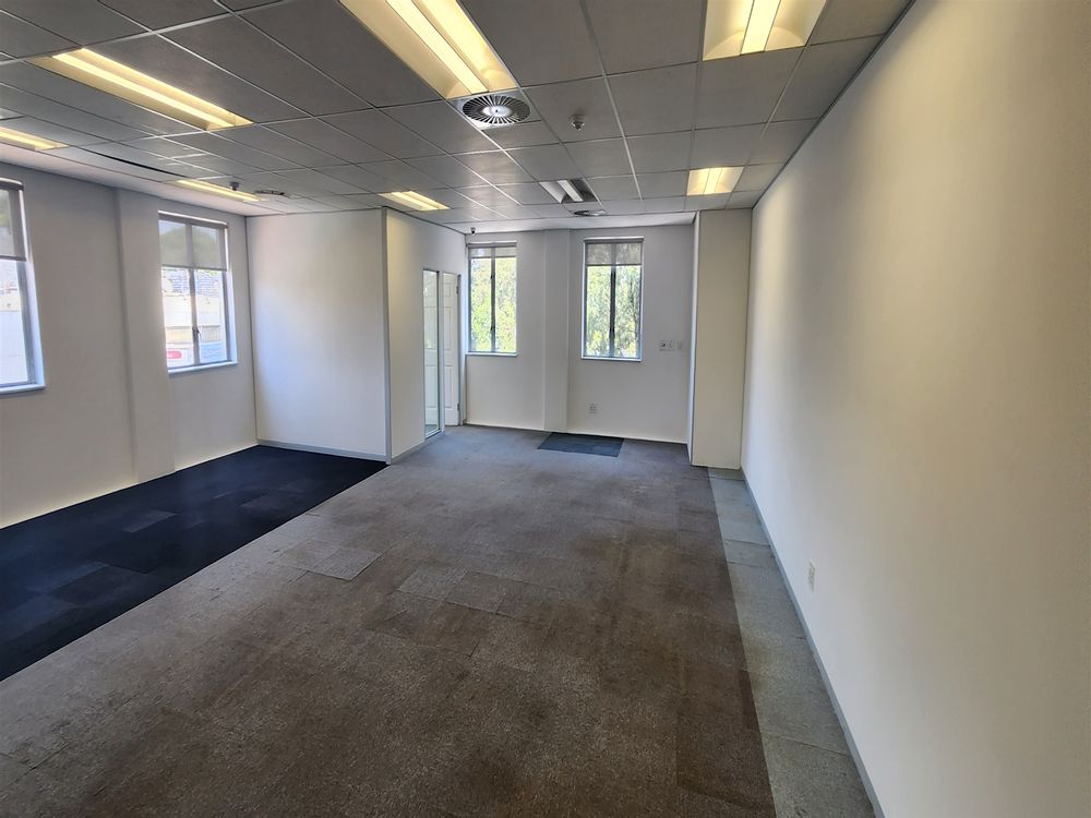Sandhurst Office Park - Sandton - Block C 2nd Fl 1399m² (2)