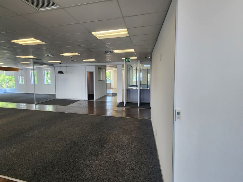 Sandhurst Office Park - Sandton - Block C 2nd Fl 1399m² (8)