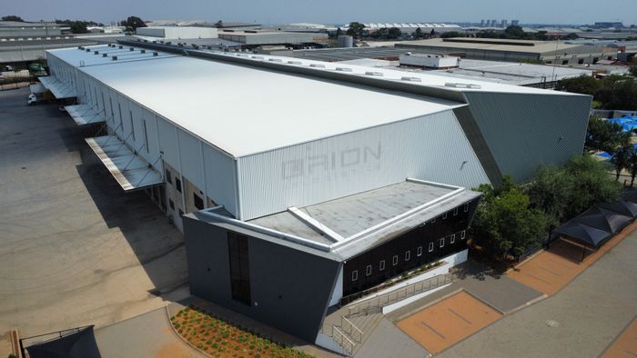 Industrial warehouse to rent in Elandsfontein with ample space and facilities.