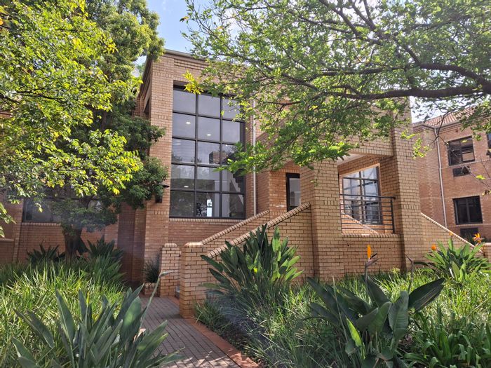 Office To Rent in Faerie Glen: Flexible lease, ample parking, direct landlord communication.